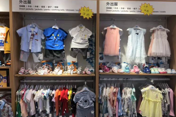 開母嬰店，去嬰兒衣服批發市場進貨劃算嗎？
